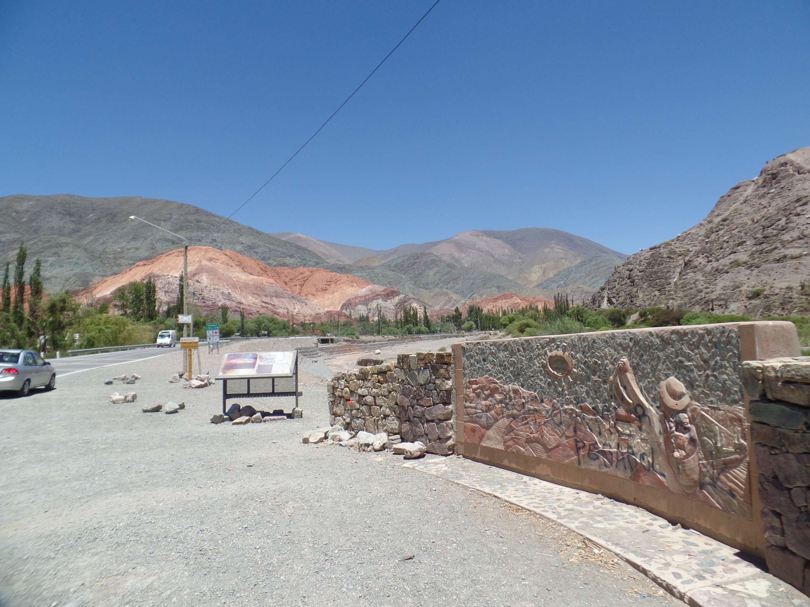 Cerro de 7 Colores em Pumamarca, próximo a Tílcara, Norte da Argentina